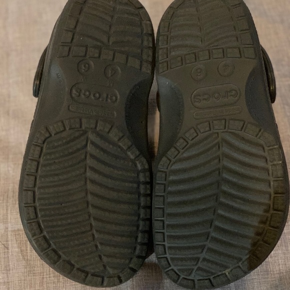 CROCS BLACK CLASSIC LINED CLOG MENS 4 WOMENS 6 - Picture 4 of 4